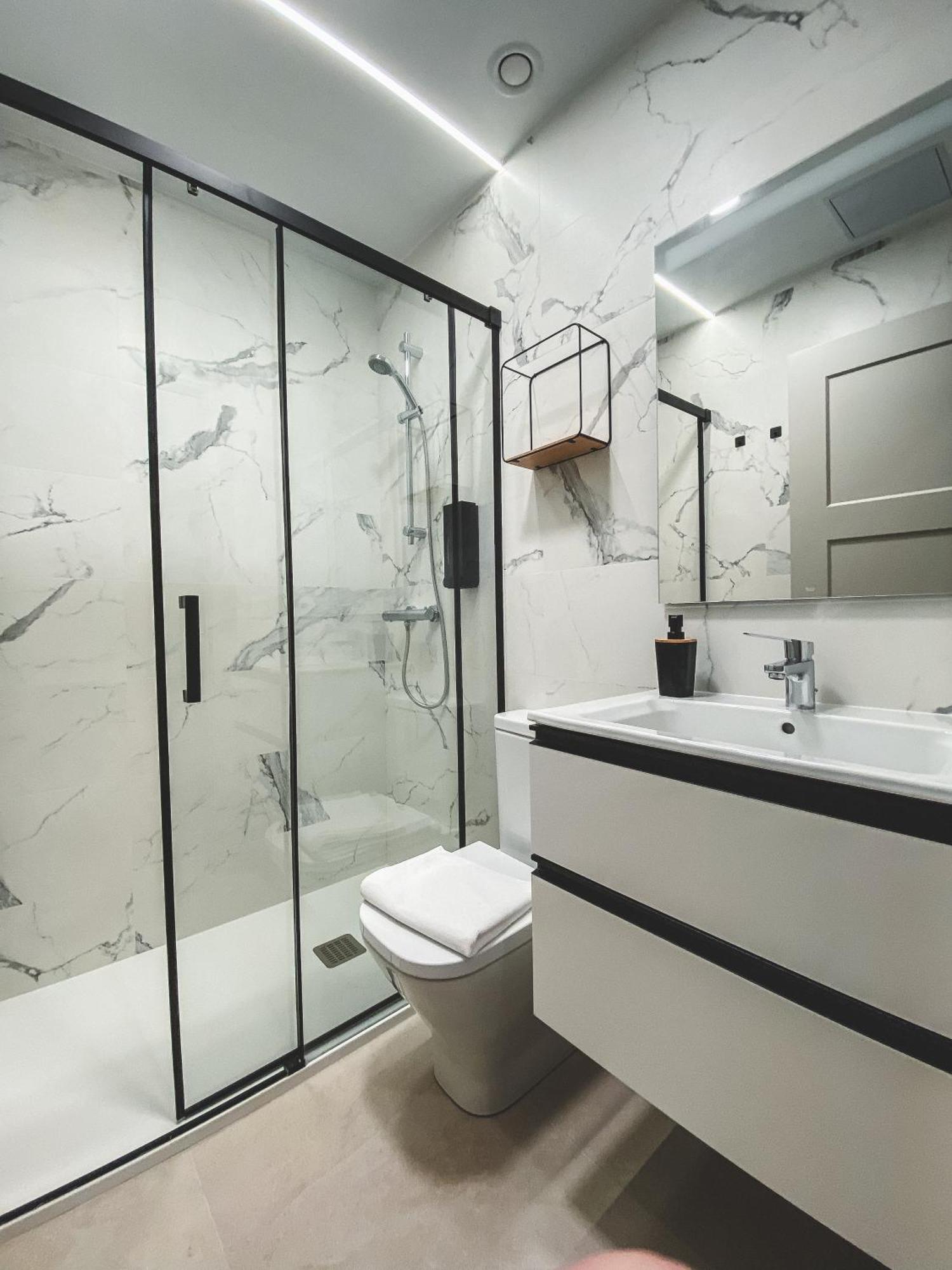 Casa San Juan - Habitaciones Privadas Logroño Eksteriør billede